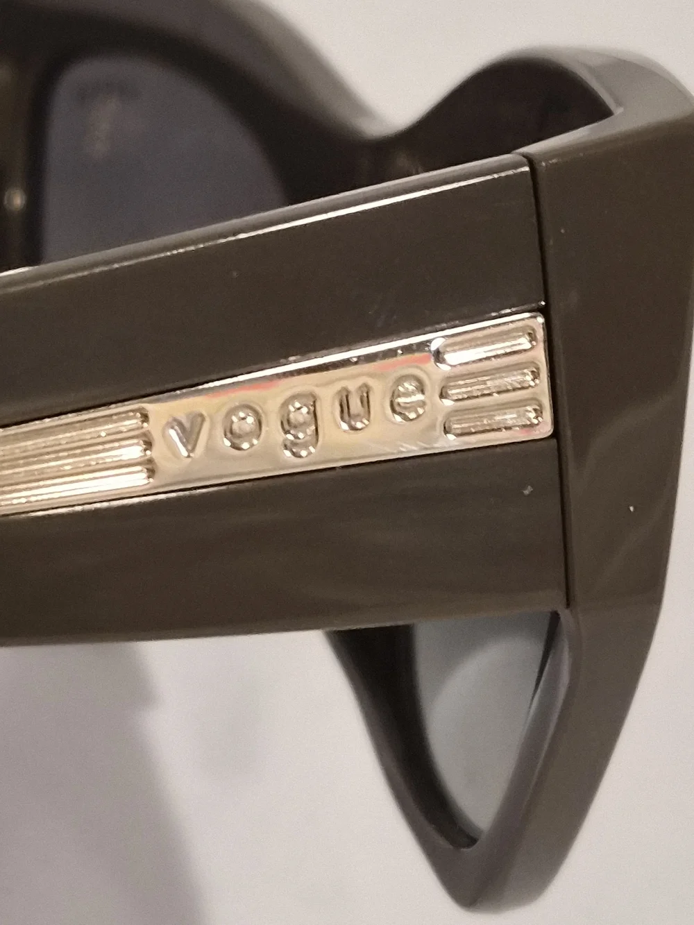 Vogue VO 5607-S Cat Eye Sunglasses Taupe Gray‎ Gradient 53mm